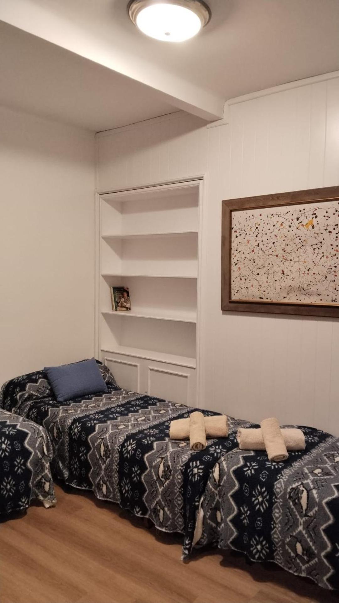 Atico Soleado Apartman Hospitalet de Llobregat Kültér fotó